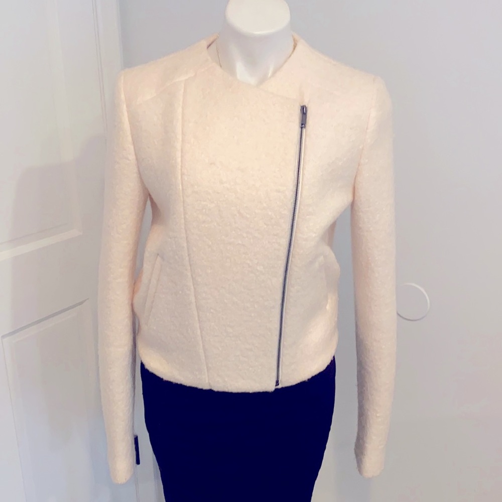 Winter white 97% wool Jacket/Blazer. Med Tall.